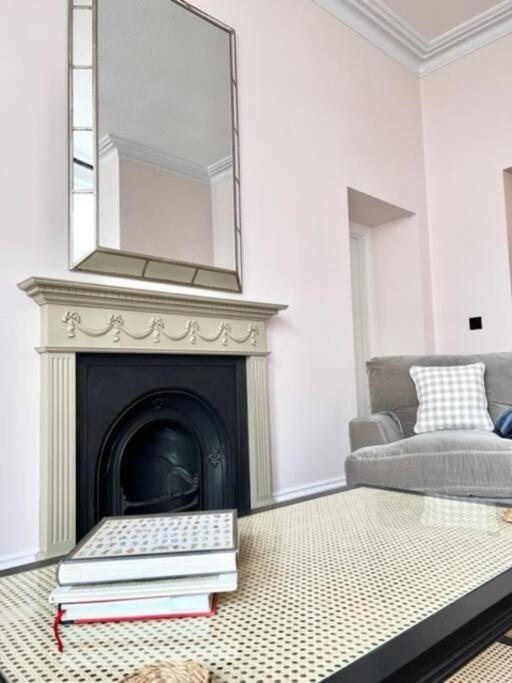 Redland Suites - Apartment 4 Bristol Eksteriør bilde